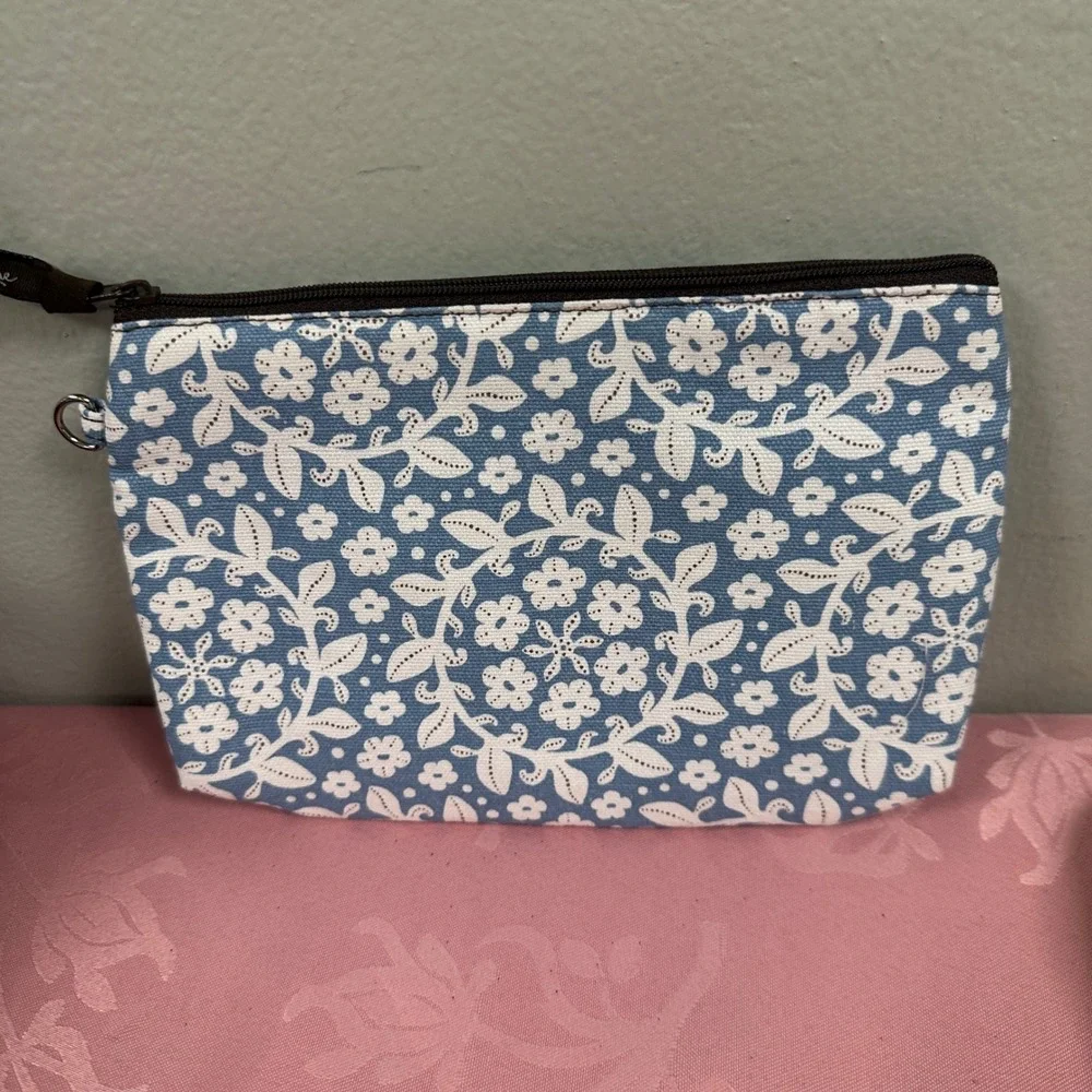 Thirty-One Mini Zipper Pouch Garden Bloom Blue Floral Makeup Bag 3013294GS11